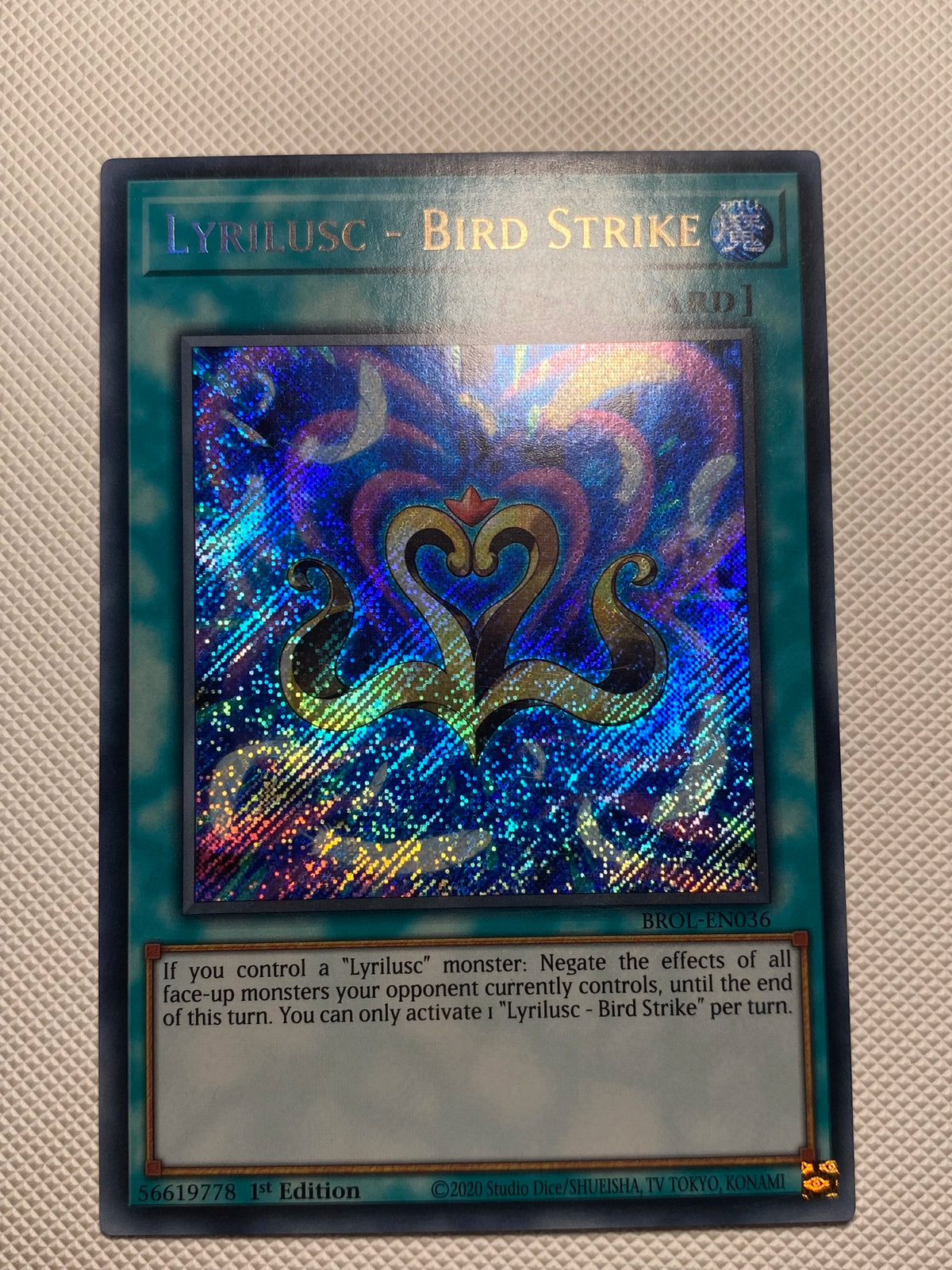 LYRILUSC - BIRD STRIKE Secret Rare
