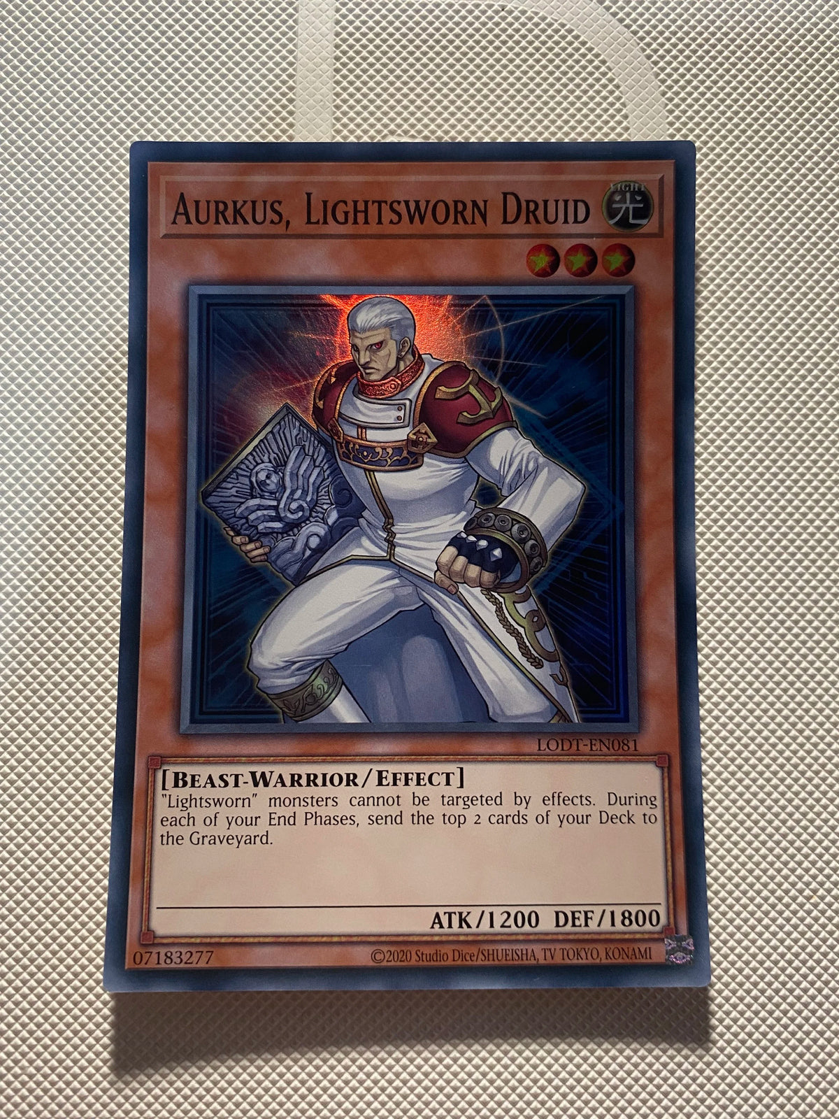 Aurkus, Lightsworm Druid Super Rare Near Mint